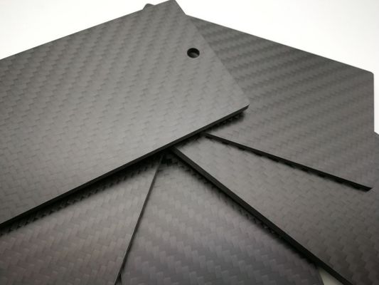 3mm 4mm 5mm 6mm 10mm Karbonowa płytka płytkowa Panel laminowany