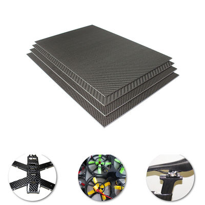 5 mm 4 mm 3 mm 2,0 mm Czyste płyty z włókien węglowych CNC cięcie