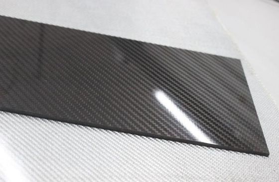 Prasowanie na gorąco 1 mm 1,5 mm 2 mm 3 mm 4 mm 3K Twill Glossy Carbon Fiber Board