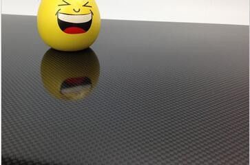 Lekka waga i wysoka wytrzymałość 600 * 600mm 3K Plain Matte Carbon Fiber Sheet